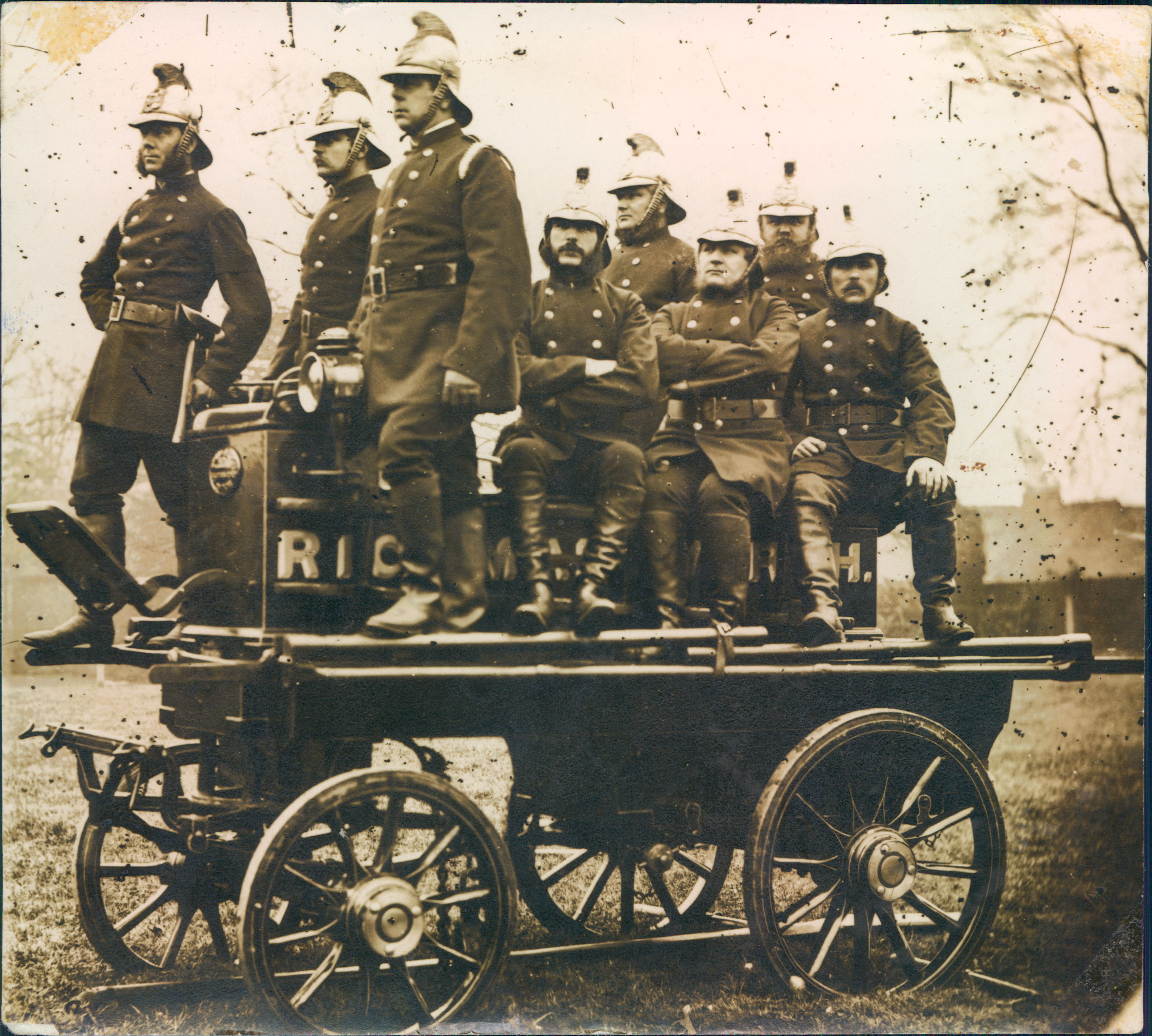Rickmansworth Fire Engine and Crew inc Henderson Fellows Palmer and Hudson 1878